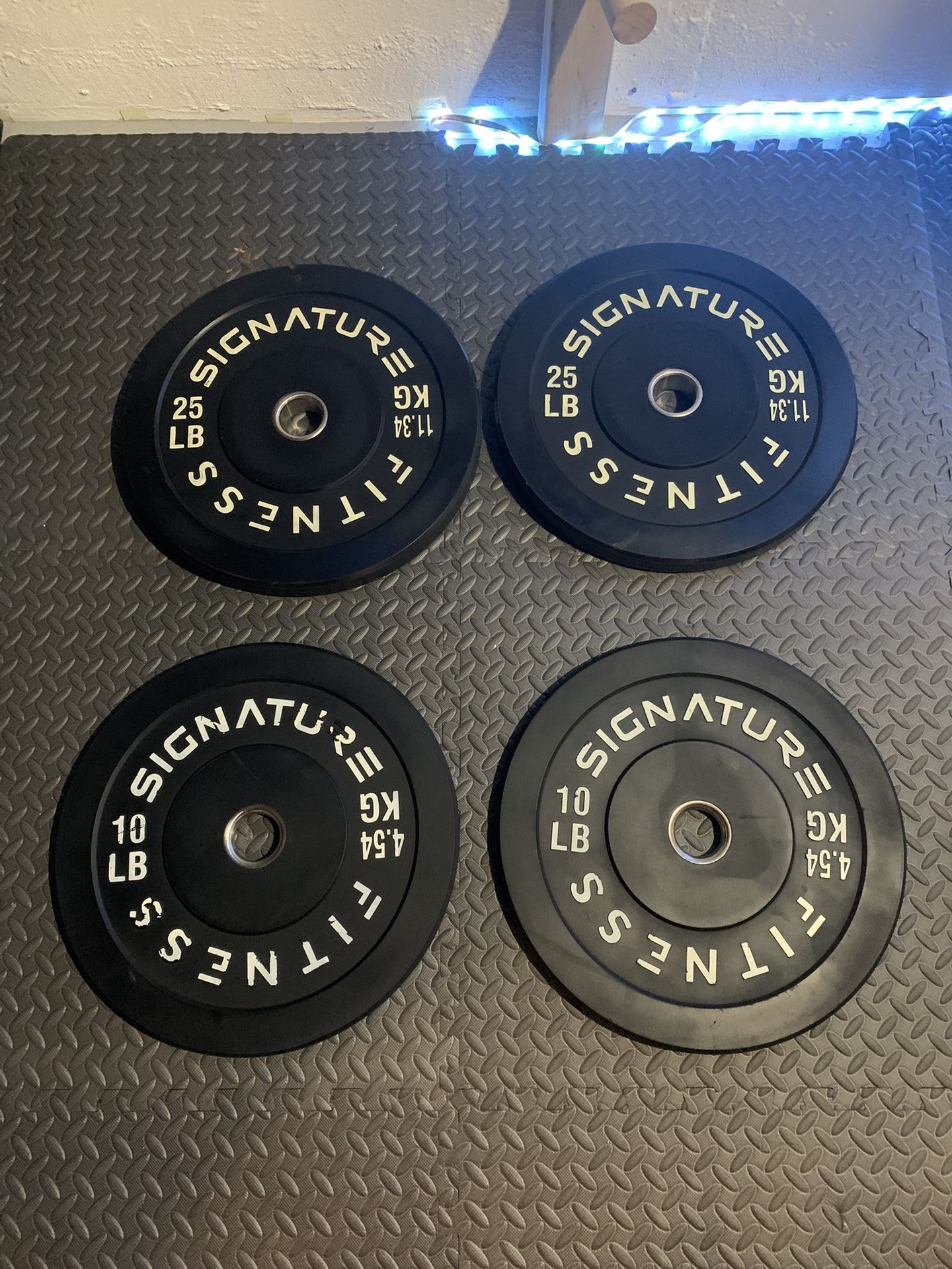 Weight Plates 70 Total