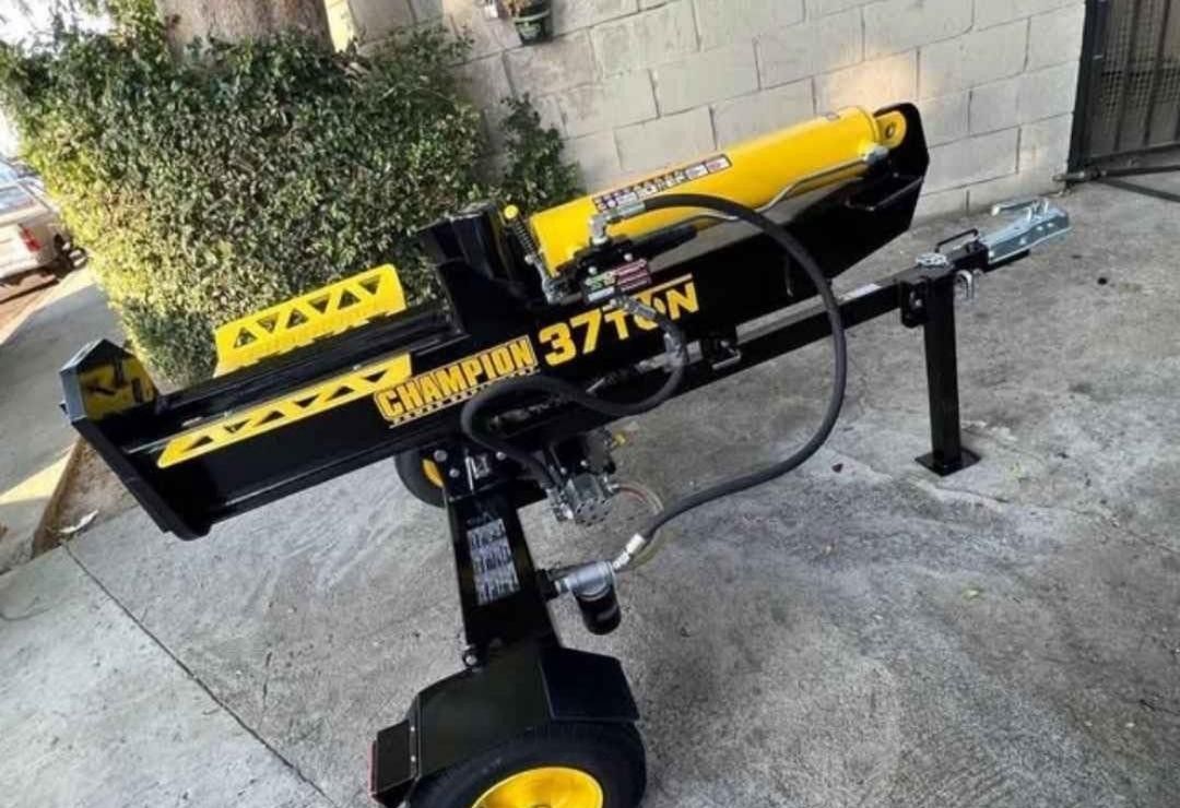 37-Ton-Champion-Log-Splitter