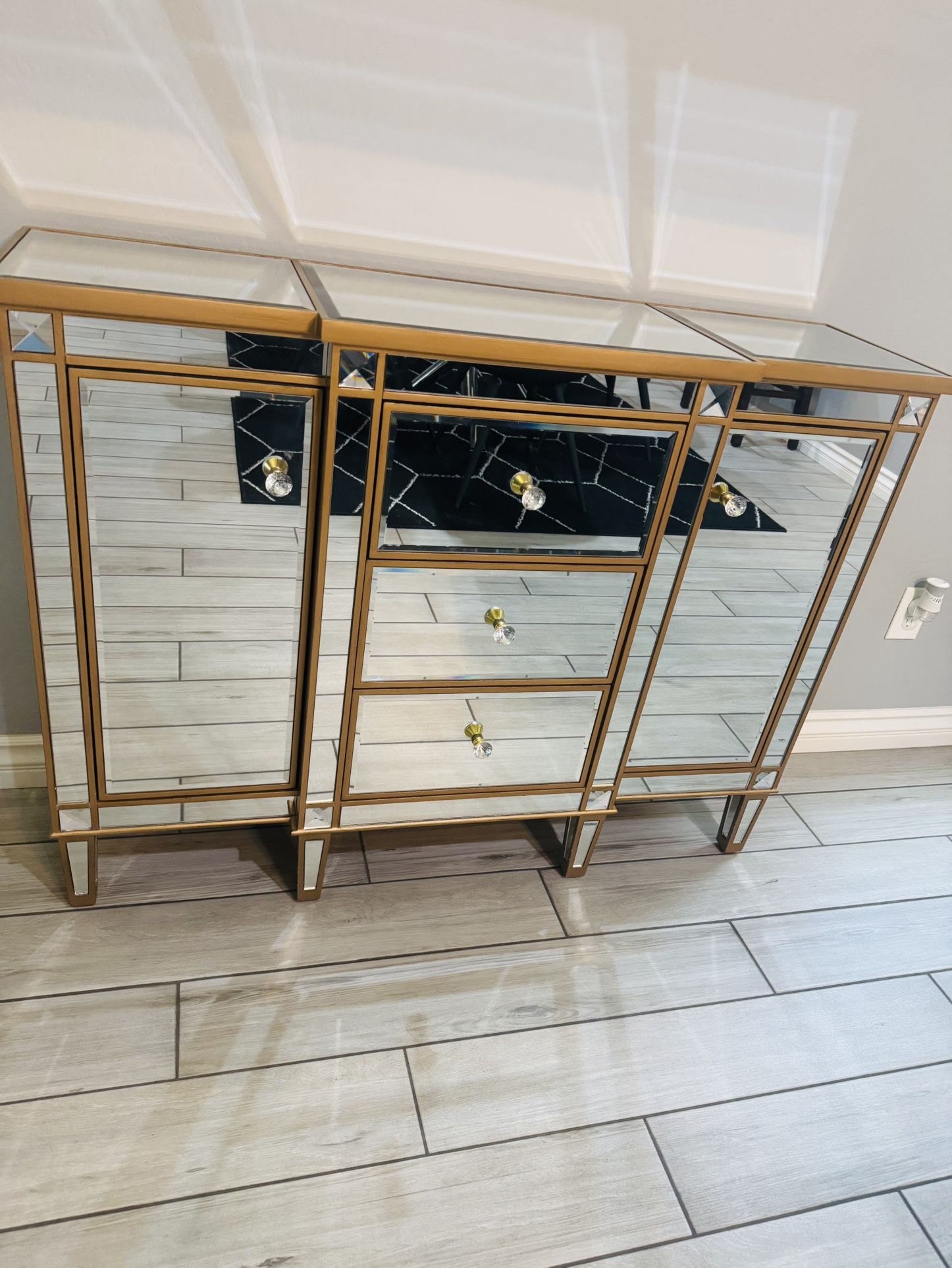 Elegant Mirrored Console Cabinet w/ Drawers - Champagne Gold Trim