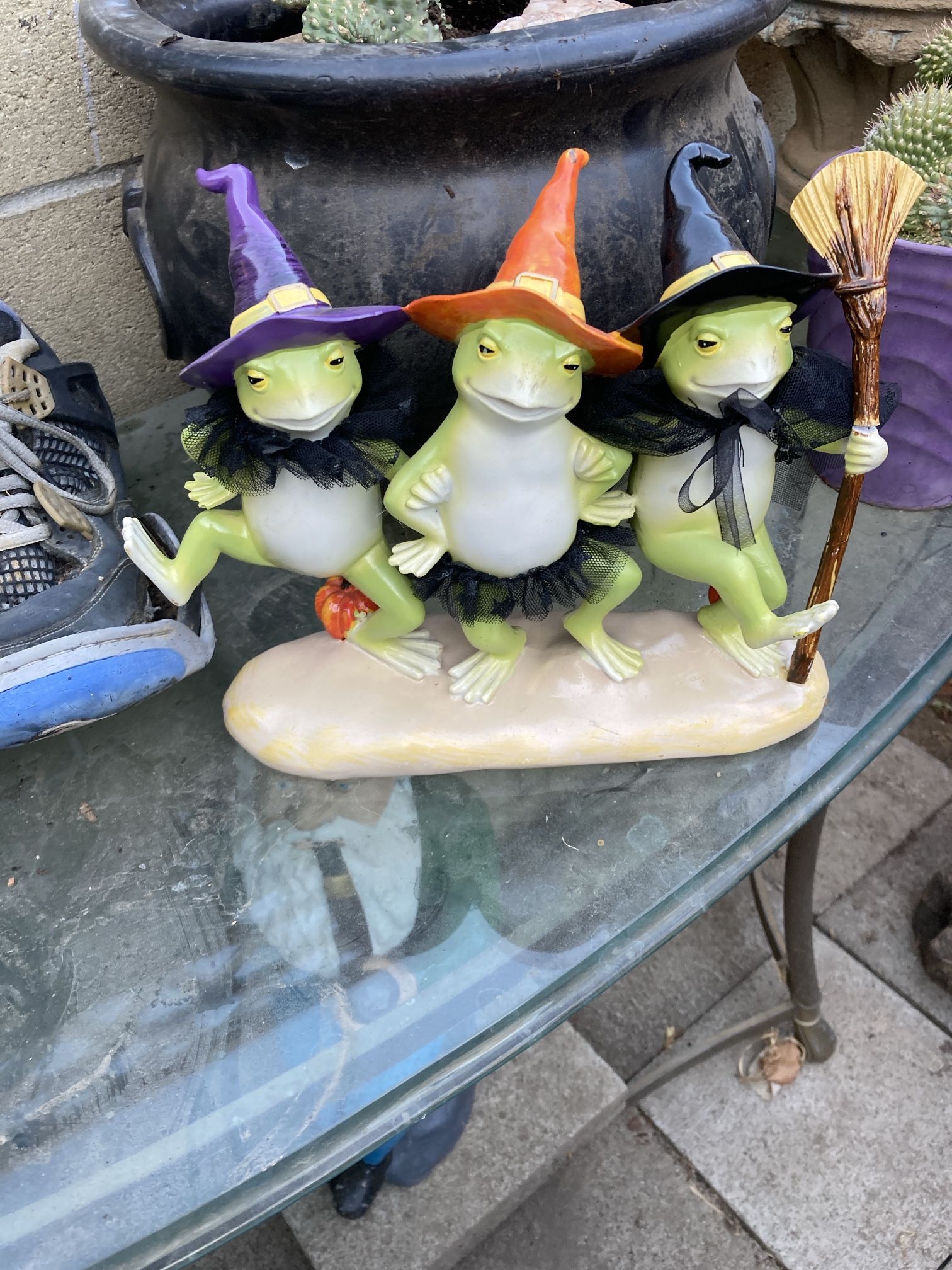 3 Halloween Frogs