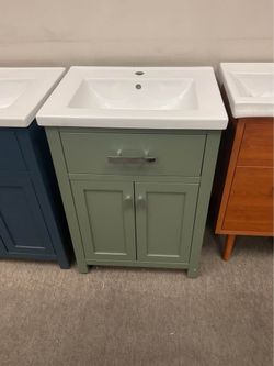 24” Green Solid Wood Bathroom Vanity with Ceramic Top (V116)