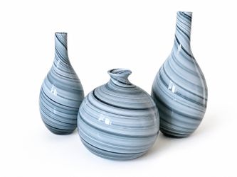 3 Piece Swirl Glass Vase Set - Modern Home Decor Centerpiece - $10 (san ramon)