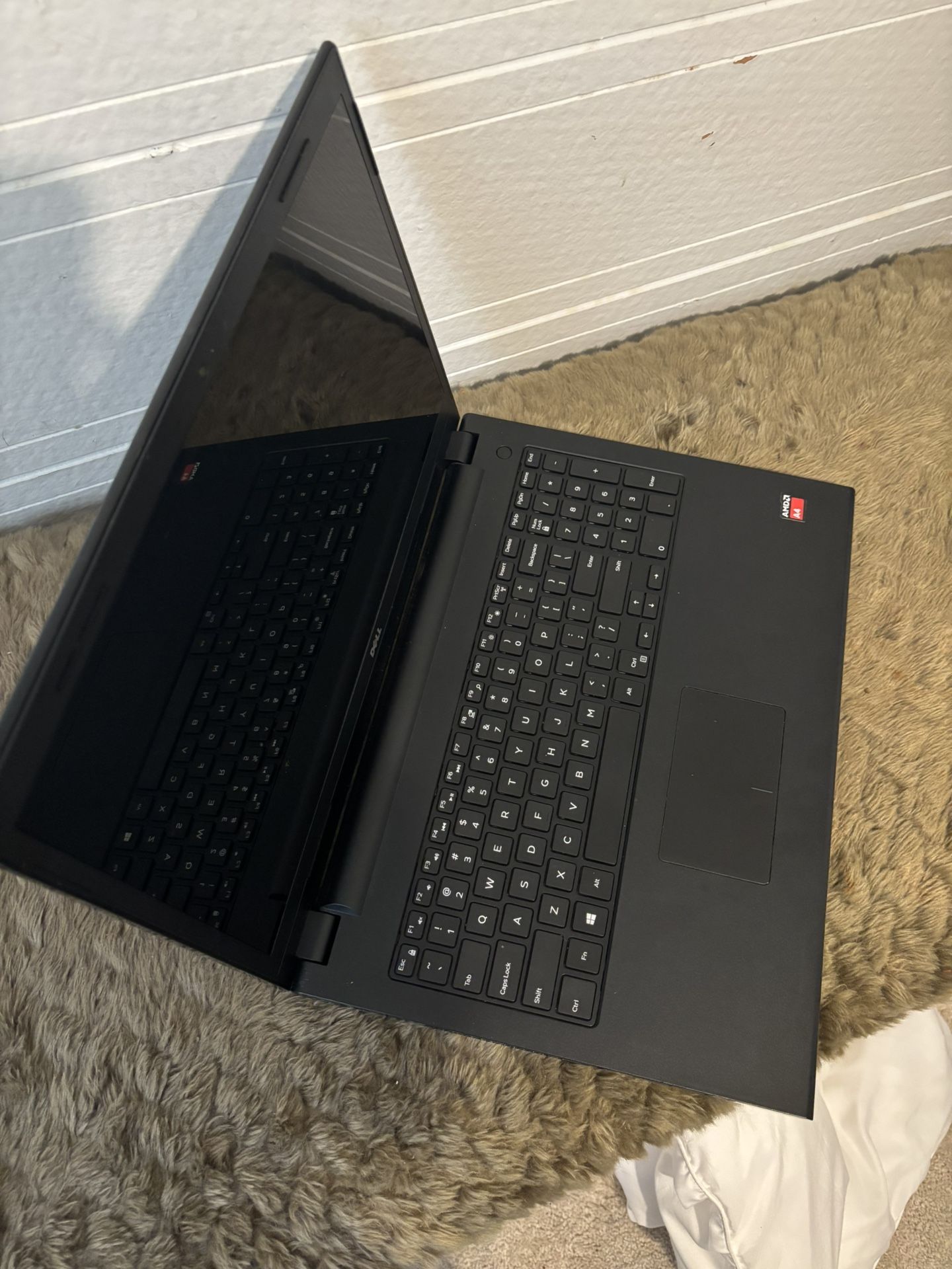 Dell Touchscreen Black 15 Inch
