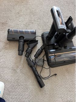 Cordless Stick (Vacuum Dreame) Excellent Condition – All Attachments Included Z30