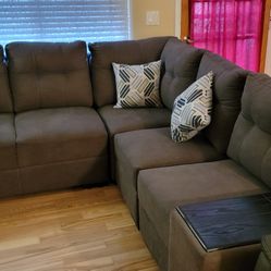 Couches With End Tables