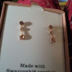 Sparkle. Allure Made with Swarovski Crystals