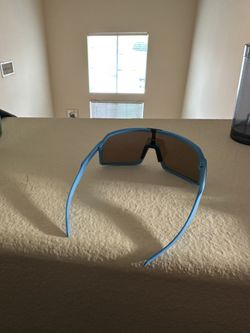 Oakley 9406 Prizm Sun Glasses In Sky Blue W/ Sapphire Lens