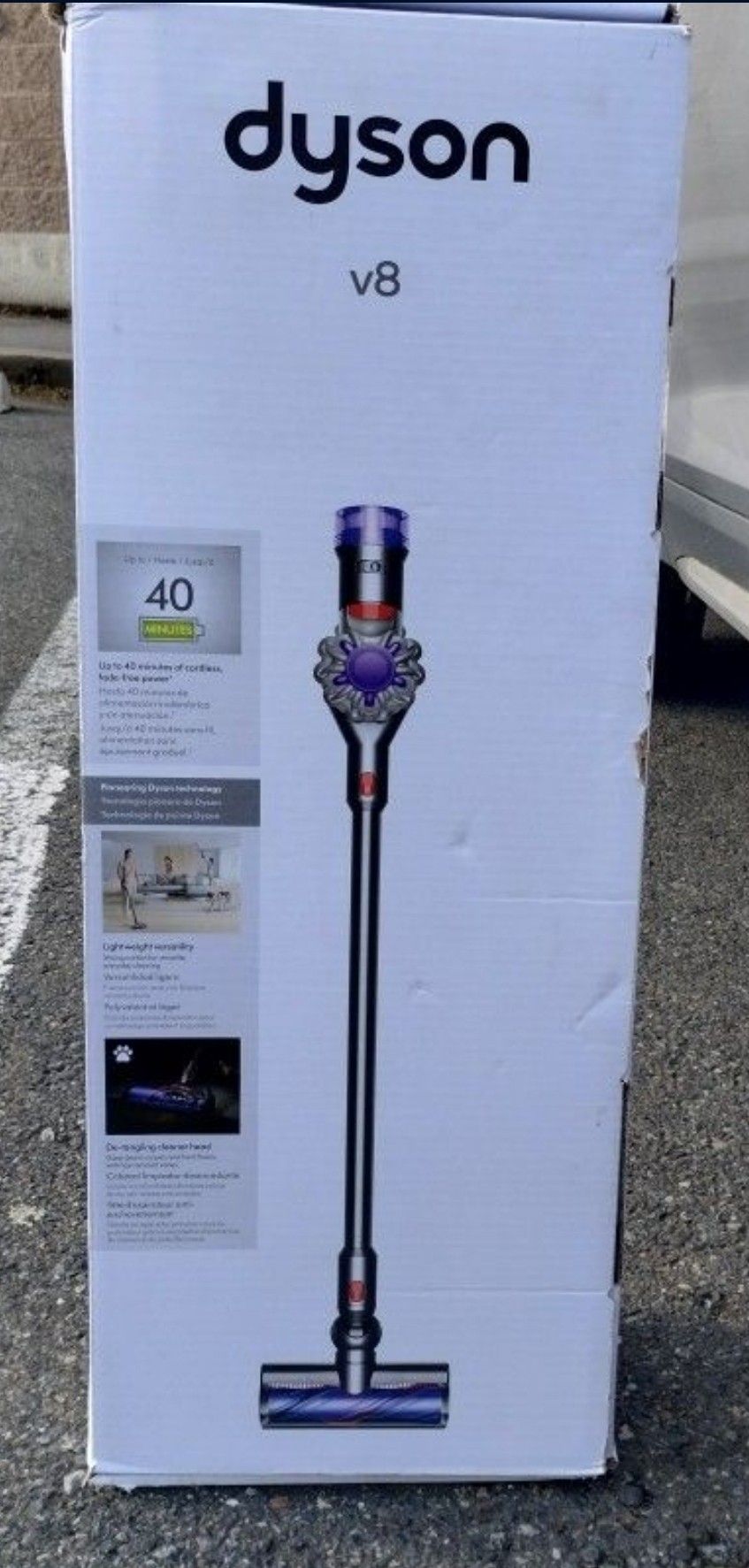 DYSON V8 VACUM