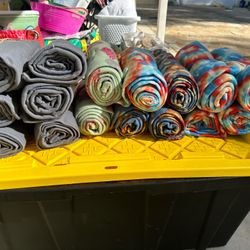 Throw Blankets 