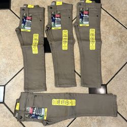 BRAND NEW LEVIS BOYS 4t $12 Each Or All For $40