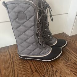Woman’s Sorel Boots 