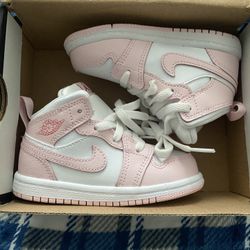 BABY JORDAN 1 