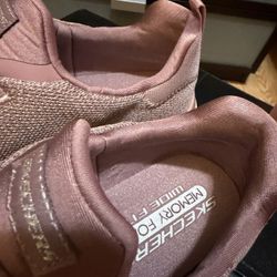 Skechers Women’s Shoes Size 9