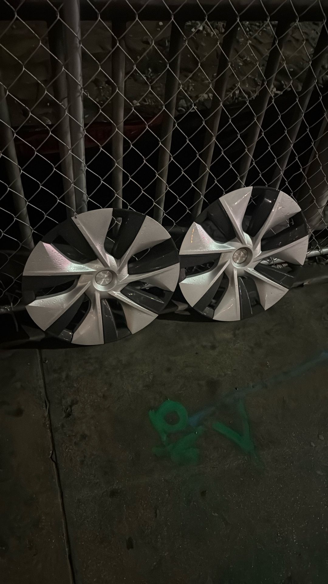 Tesla Model Y Hubcaps