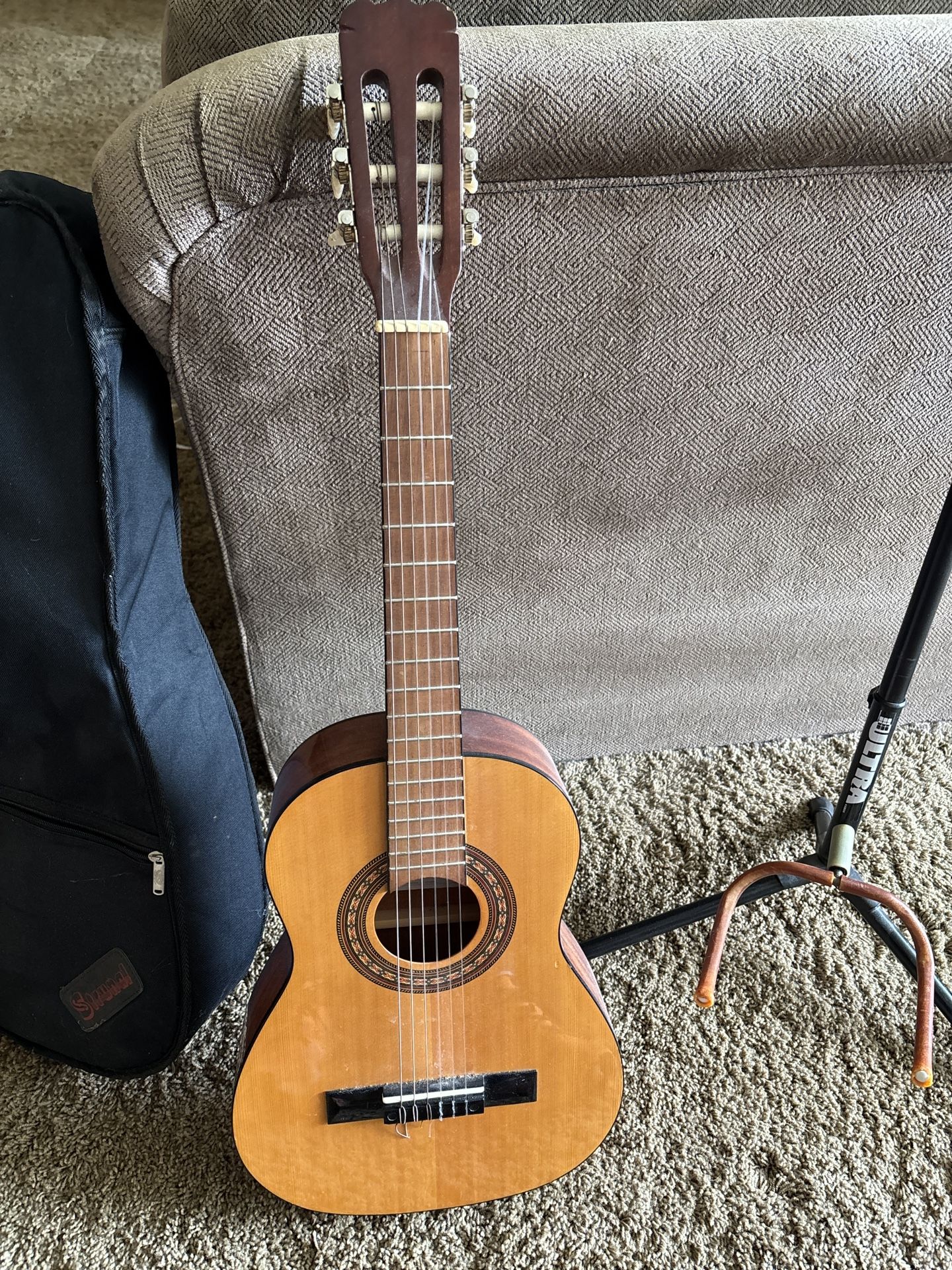 Kids Classical Acoustic Guitar