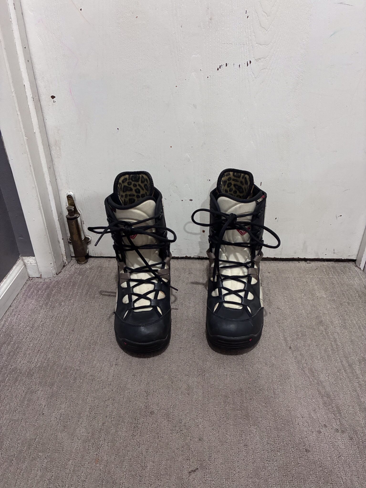 Women’s Snowboard Boots - Size 10