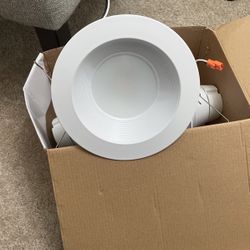 Élite LED lighting  QTY 4