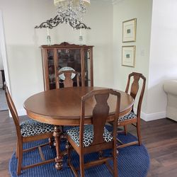 Antique Table 54” With Four Chairs And Four Leaves
