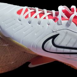 New Nike Size 12M With Box Never Worn