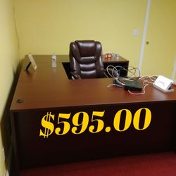 Office Furniture U Shape Executive Desk. / $265 Desk , $165 L Return, $225 Credenza