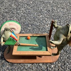 Vtg Taxi D  Stuffed Real Frog Duo Playing Pool