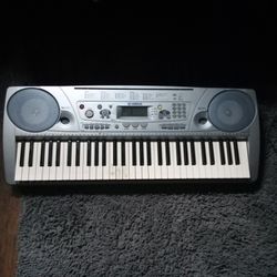 Yamaha Electric Piano 61 Keys