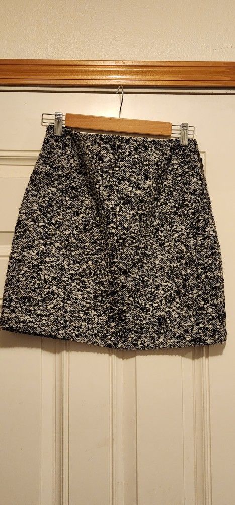 Tahari skirt