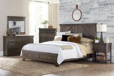 Five piece rustic bedroom set!