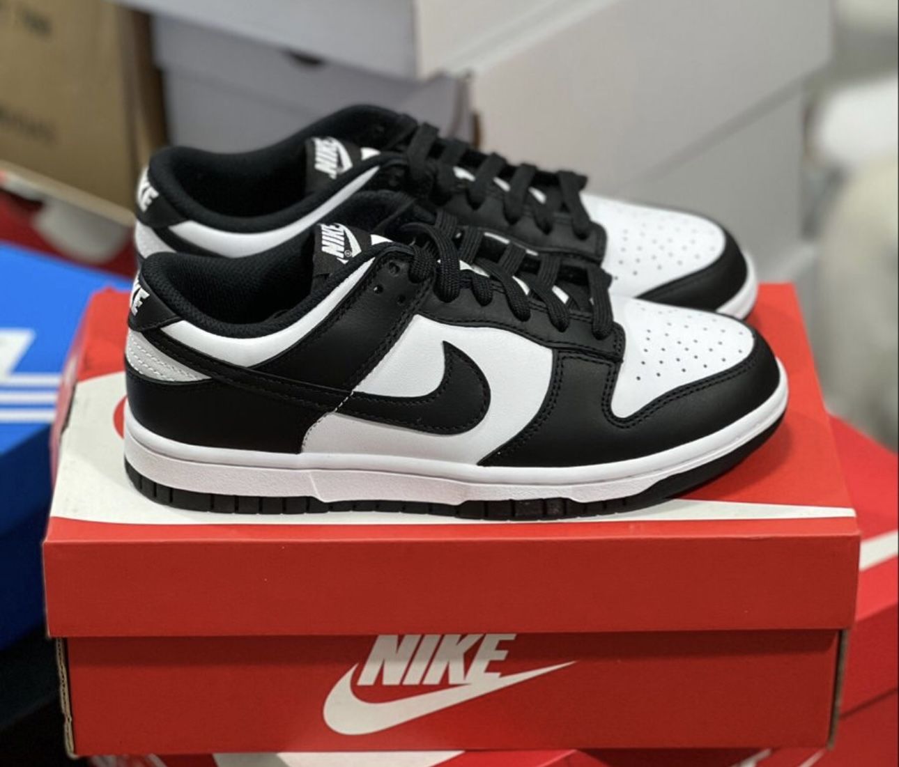 Nike panda low dunk