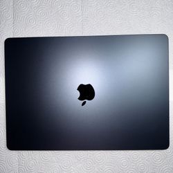 Apple MacBook Air M2 15" (2023) – 16GB RAM 512GB SSD – Very Good Condition + Original Charger