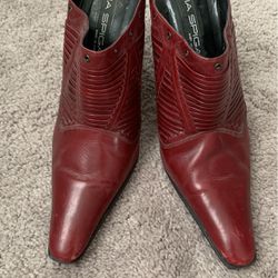 Via Spiga Women’s Size 11 Burgundy/Red 4” Heeled Mules With Sticking And Grommet Detail. Made In Italy 