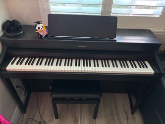 Roland RP750 Digital Piano with Bench