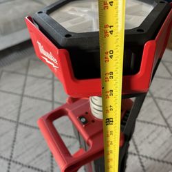 Milwaukee LED Light 
