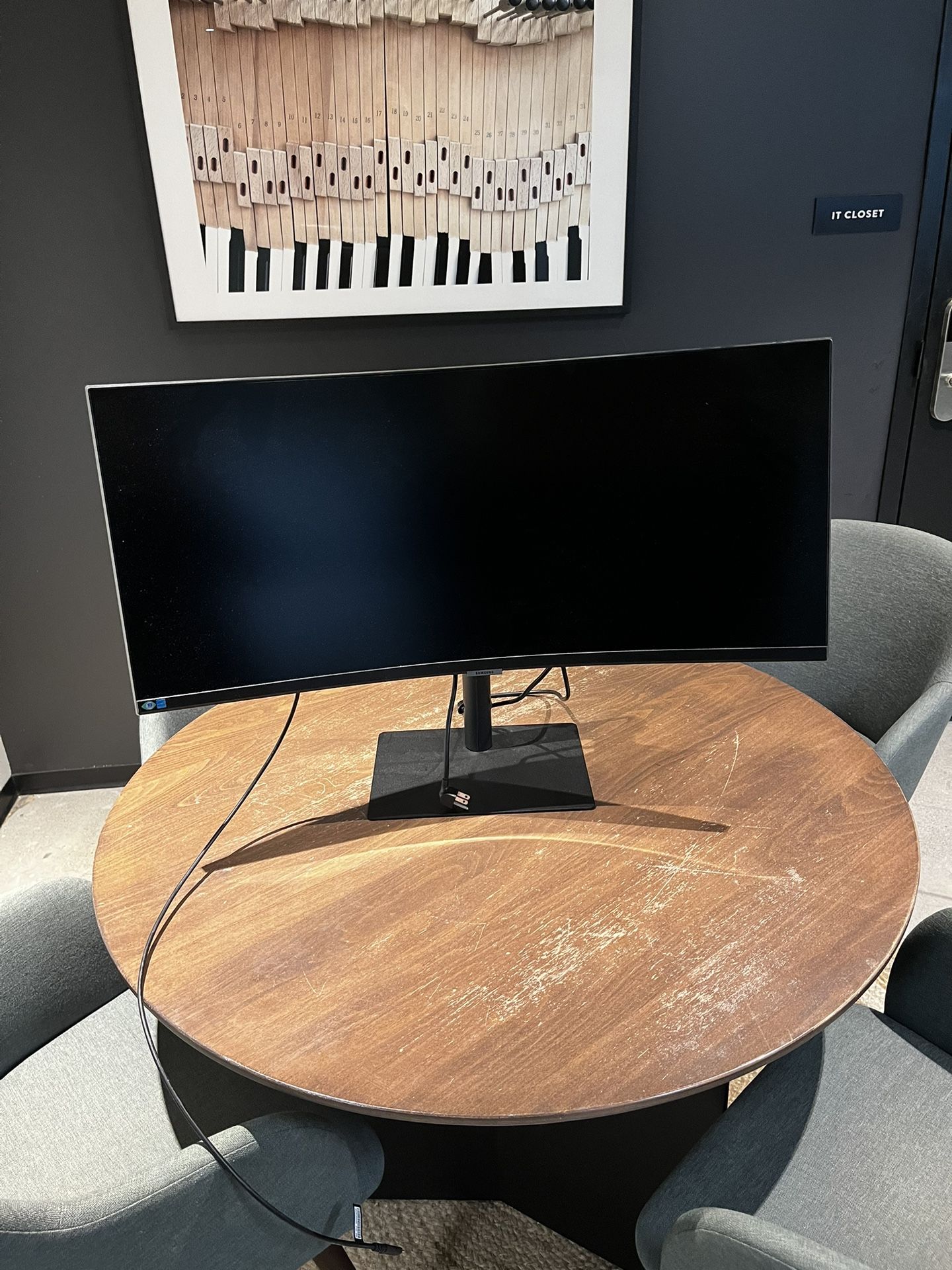 Samsung ViewFinity S6 34” QHD Curved Monitor
