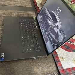Gaming Laptop Razer RTX 4060 240 hz 