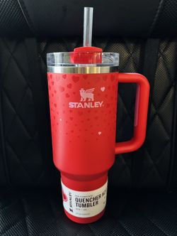 Stanley 40 oz Ruby Hearts 