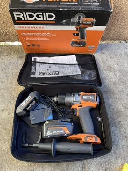 RIDGID 18V Brushless Cordless 1/2 in. Hammer Drill/Driver Kit with 4.0 Ah MAX Output Battery, 18V Charger, and Tool Bag