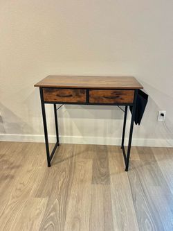 Stude Desk