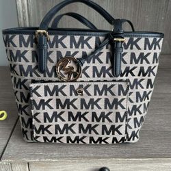 Michael Kors Tote BROWN And White