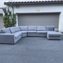 Huge Light Grey Sectional Couch Sofa From Macy’s In Excellent Condition - FREE DELIVERY 🚚
