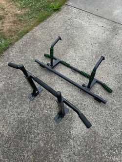 Pull up bars