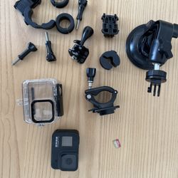 GoPro 8 Bundle + 128GB SD Card 