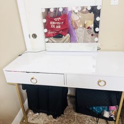 Vanity / Desk With Mirror Can Be Sold Separately!