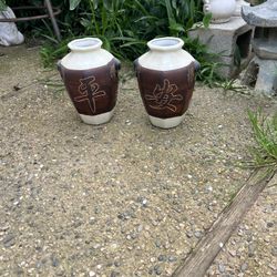 Ceramic Oriental vases