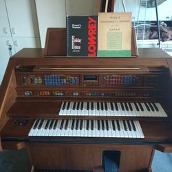 Lowery Piano 