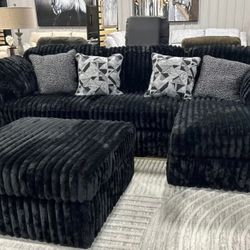 Black Sectional,Seccional, Couch/ 