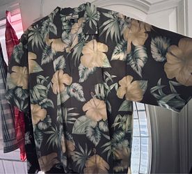 Men’s Tommy Bahama Shirts and Various Pants