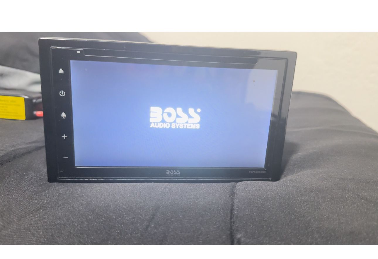 7ich Double Din Stereo With Car Play 