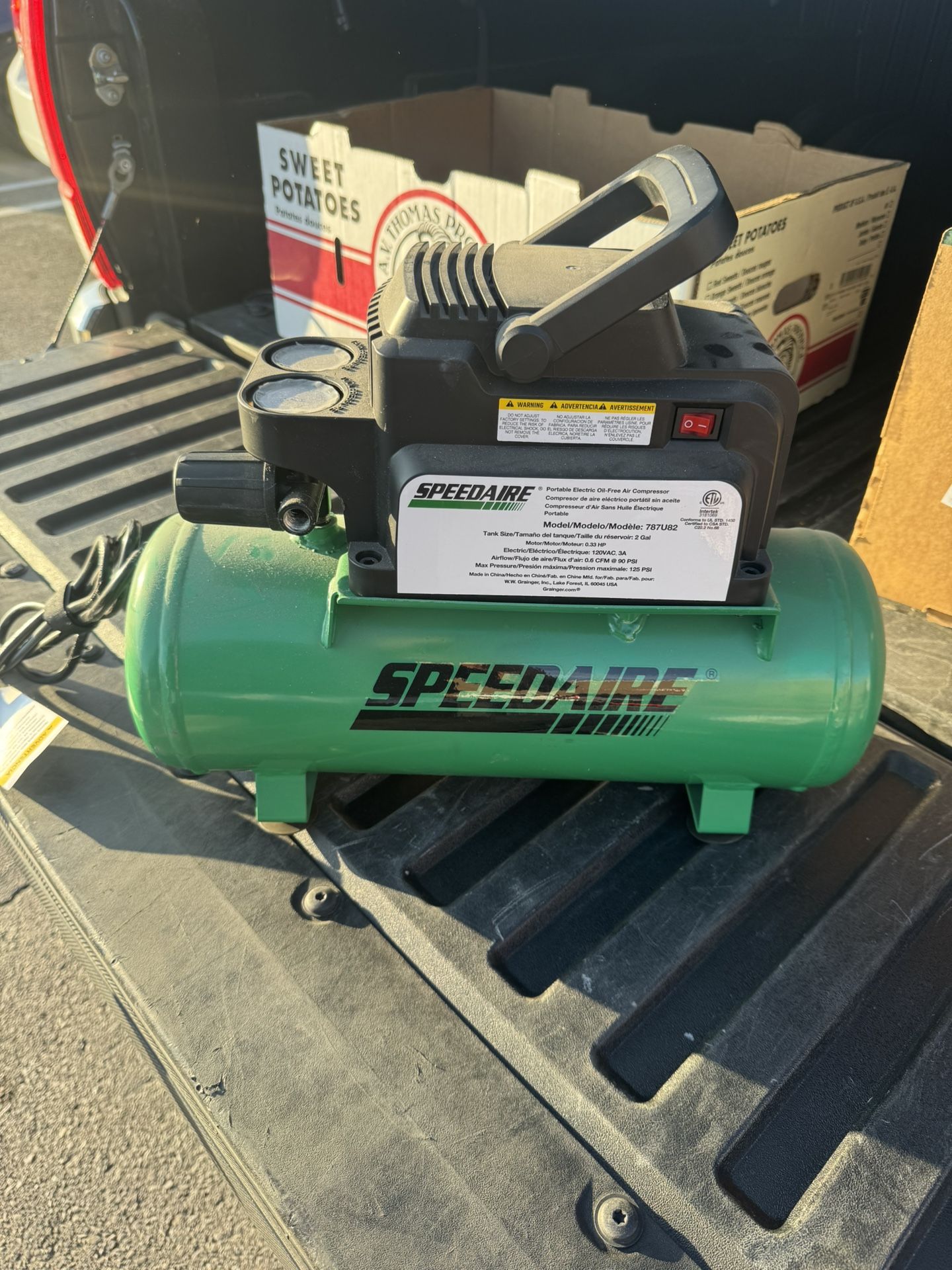 Air Compressor 2 Gallon