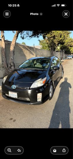 2011 PRIUS
